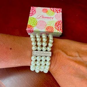 Premier Designs Pearl Bracelet- never worn.